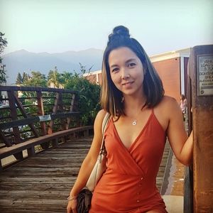 Meet your Posher, Nora